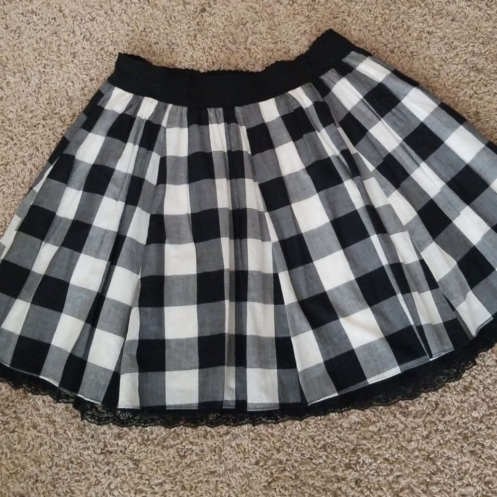 Twenty one black plaid Skirt